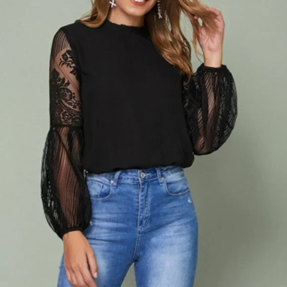 Black sheer sleeve lace long sleeve Top Classic - Picture 3 of 11